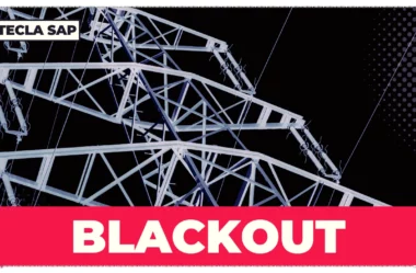 BLACKOUT? Qual é o significado e a tradução de “BLACKOUT”?